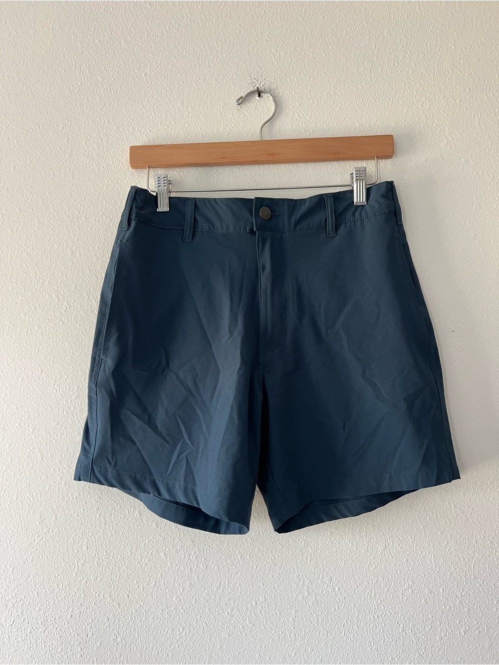 ONIA | Men’s Casual Resortwear Technical Shorts in Navy | S